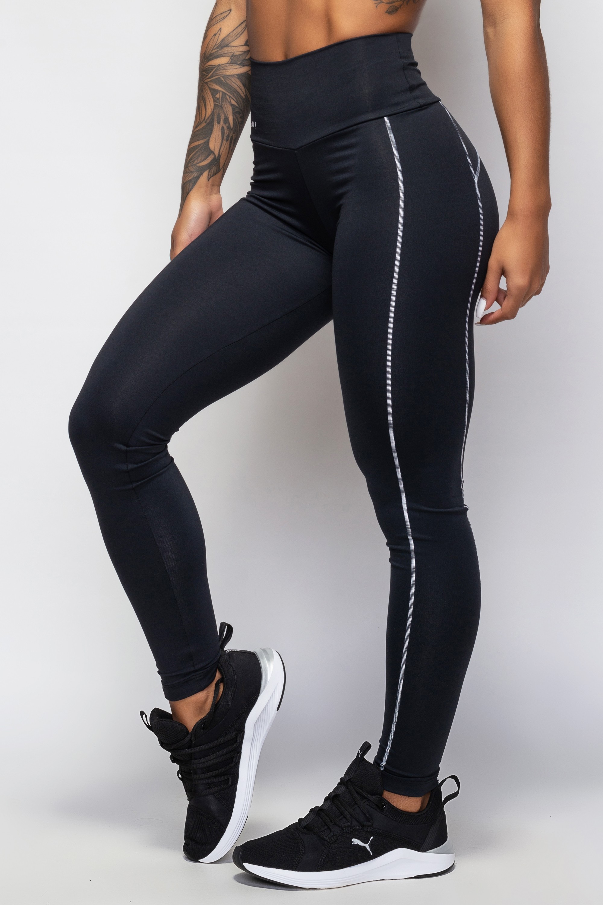 https://www.useange.com.br/app/assets/images/dinamica/produto/1442/cor_0/lg18228-2-calca-legging-just-go-040121-ad8475.jpg?1689599328