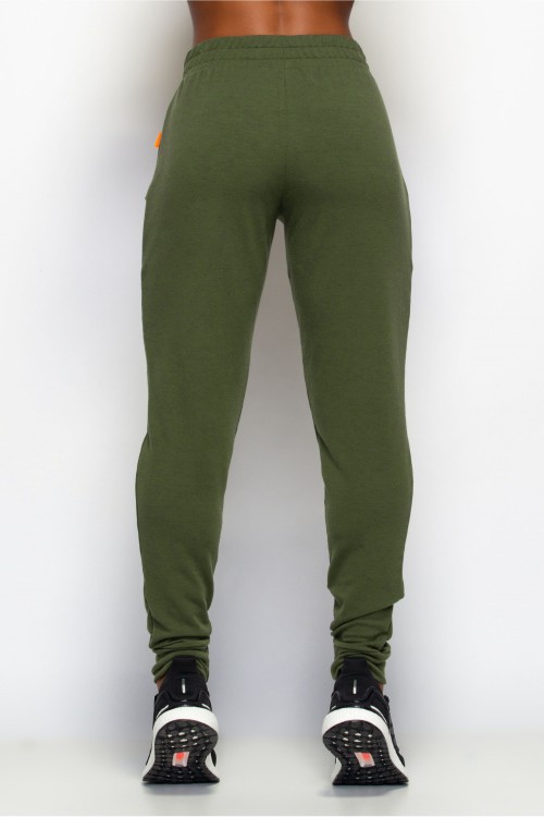 Calça Básica com bolso Angê Athleisure verde militar