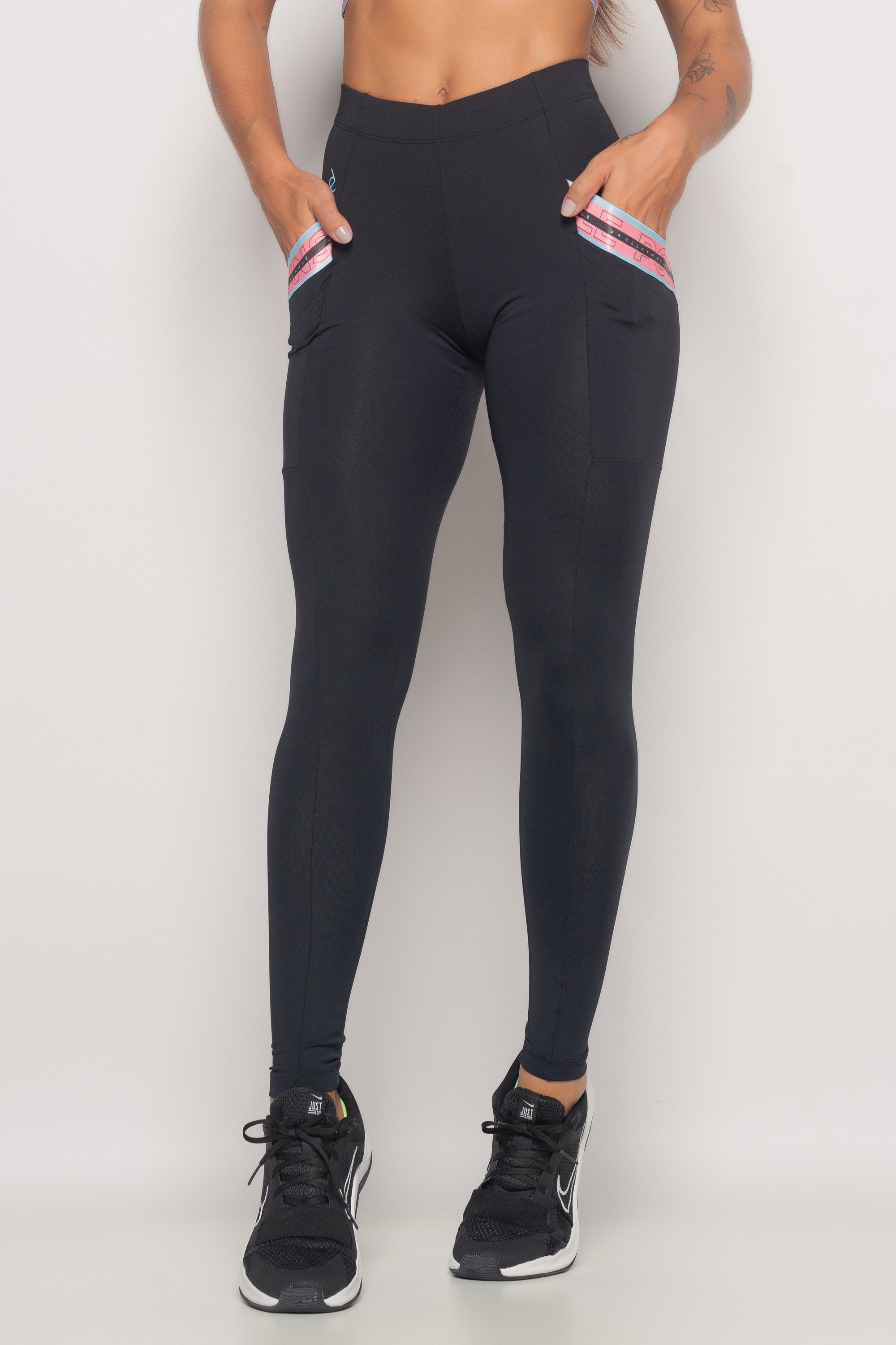 CALÇA LEGGING FEMININA COM BOLSO LATERAL MARINHO