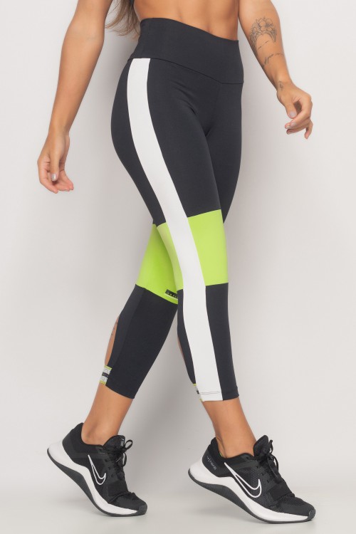 Calça Legging Preta Midi Bulking