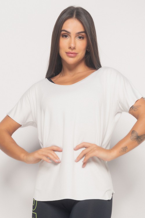 Blusa Branca Creating New