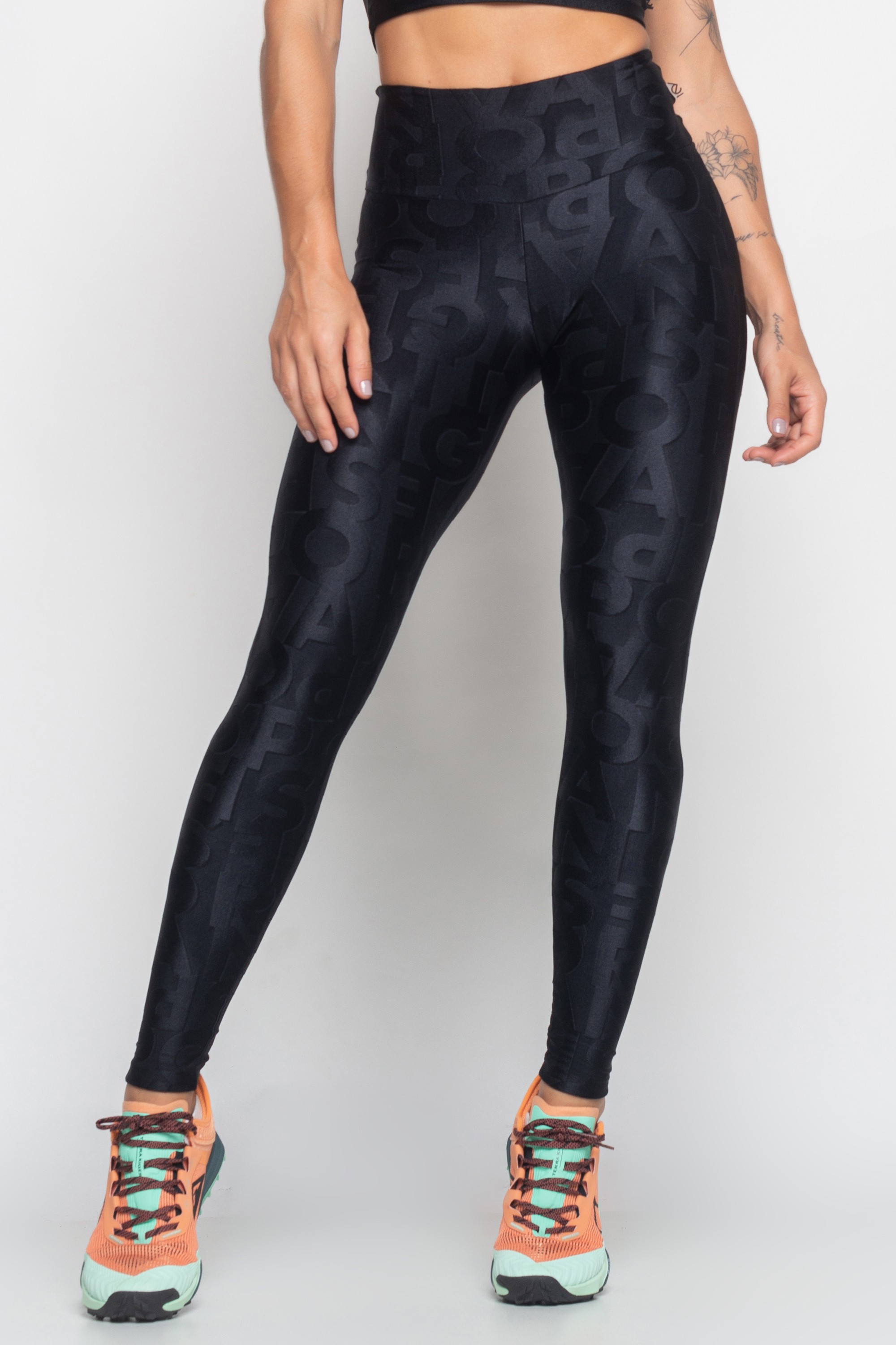 5 maneiras de usar leggings e continuar cool