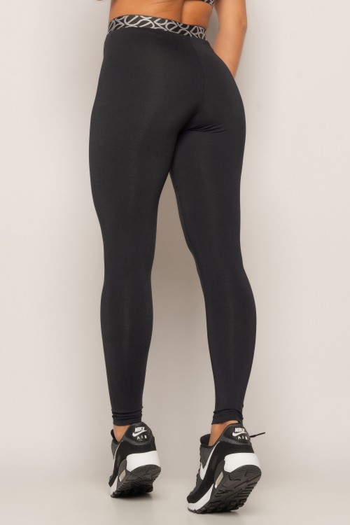 Calça Legging Preta Booster