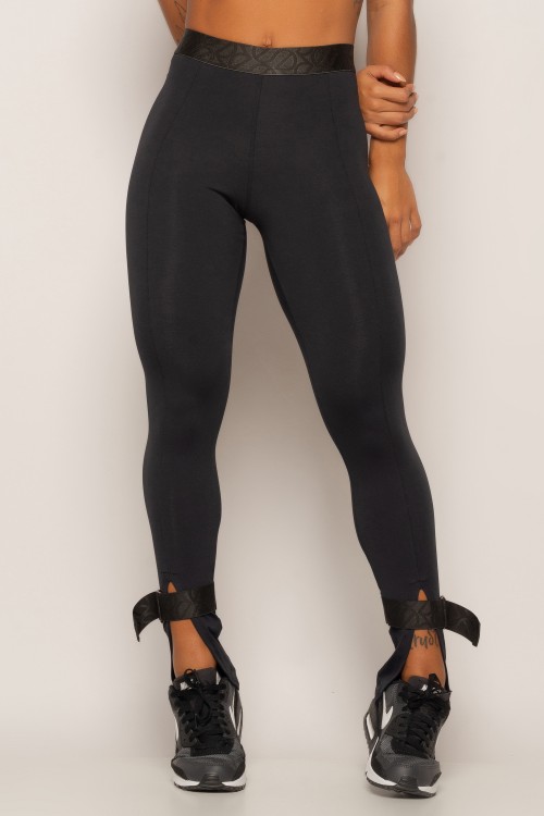 Calça Legging Preta Avatar