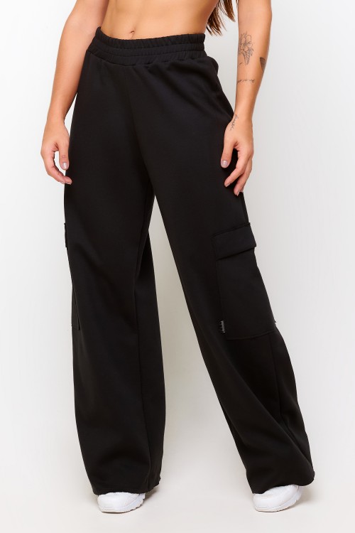 Calça de Moletom Preta Cargo