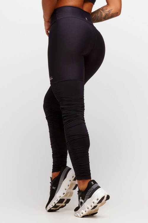 Calça Legging Preta Franzida Soft Light Plié