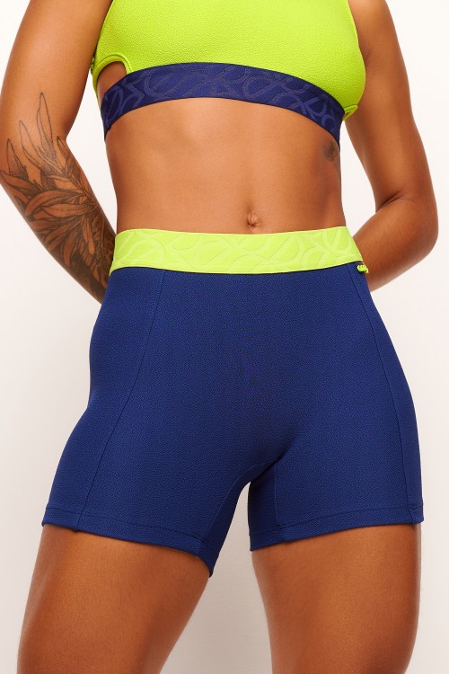 Short Marinho com Blackout Youth