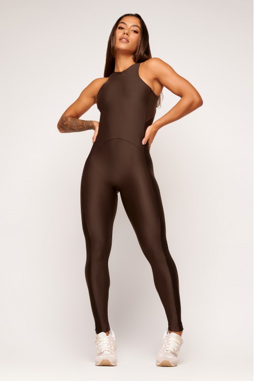 Macacão Marrom Curve