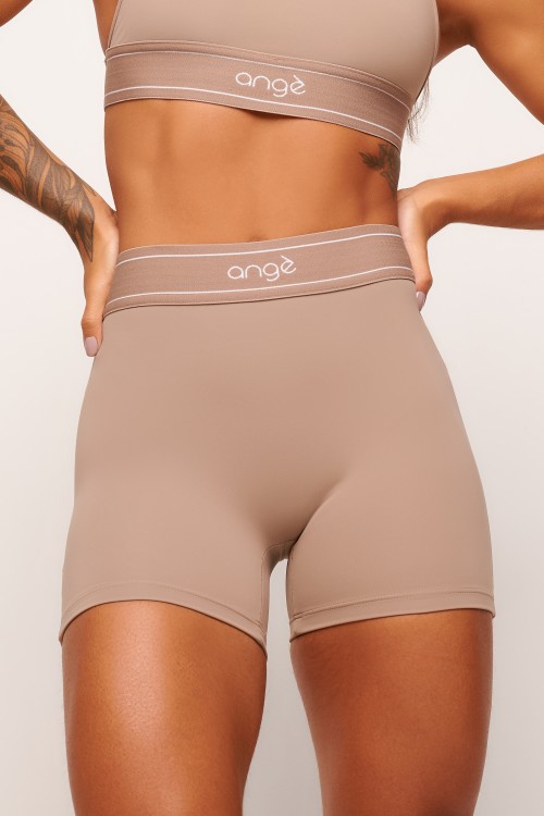 Short Marrom Flowing