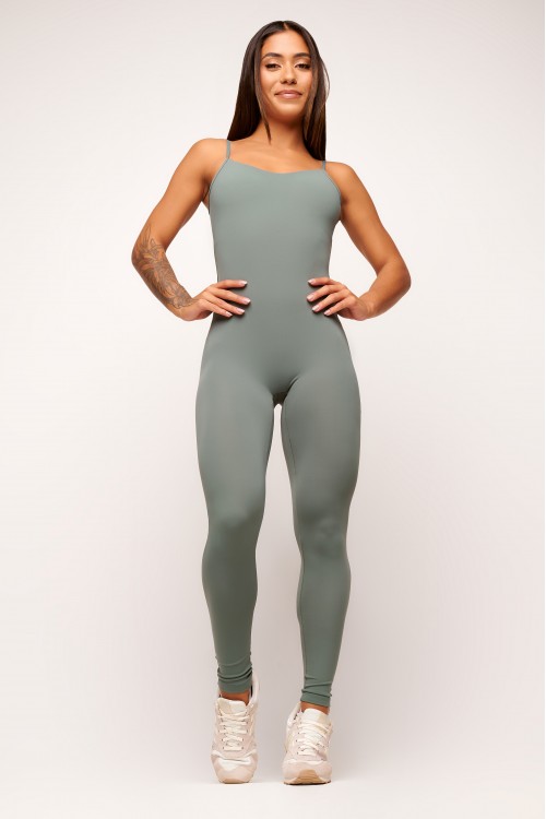 Macacão verde levanta bumbum fitspo