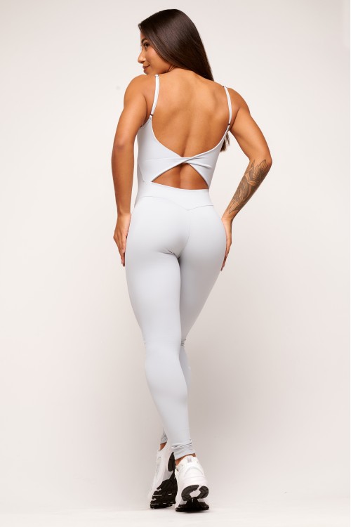Macacão cinza levanta bumbum fitspo