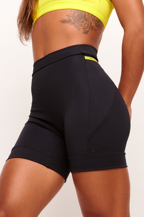Short com bolso Preto Tempo