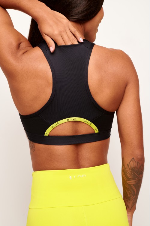 Top com bolso Preto Tempo
