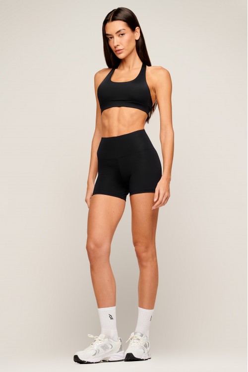 Short Preto Básico com costura