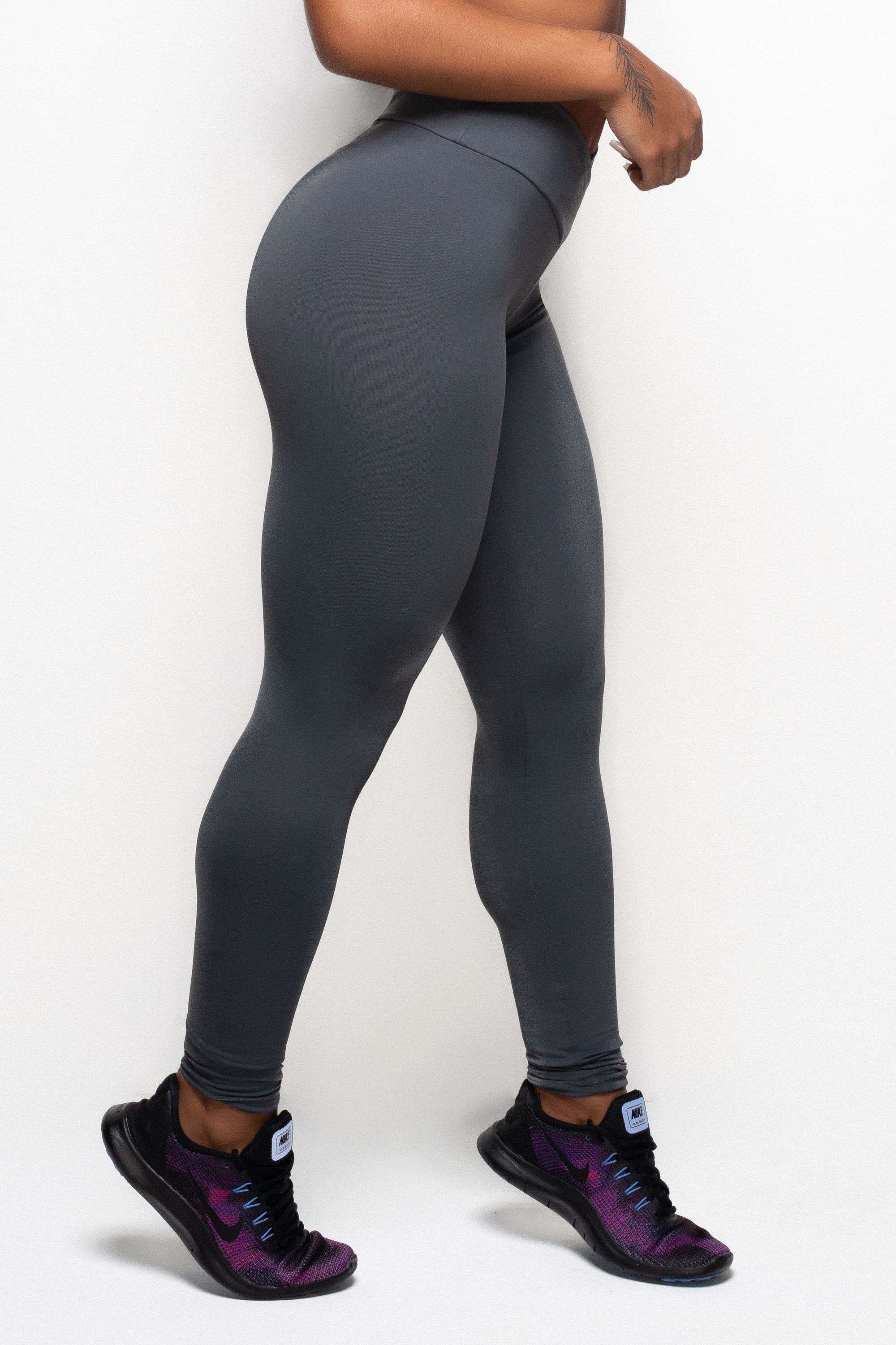 calça leg cinza