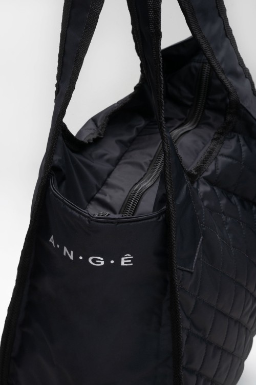 Bolsa de Ginástica de Matelassê Preta