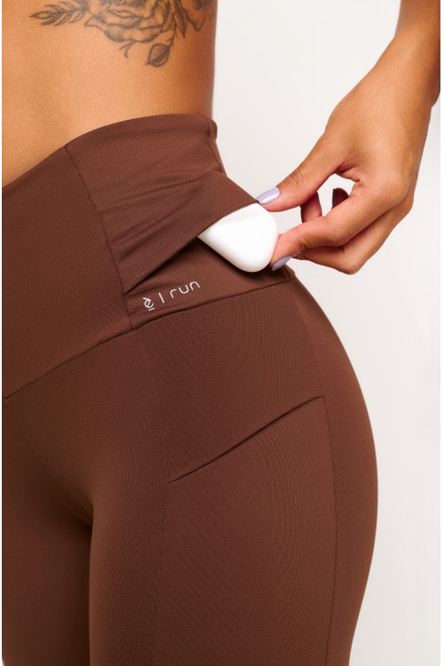 Bermuda Tech-Run Marrom com bolso Pace your Race