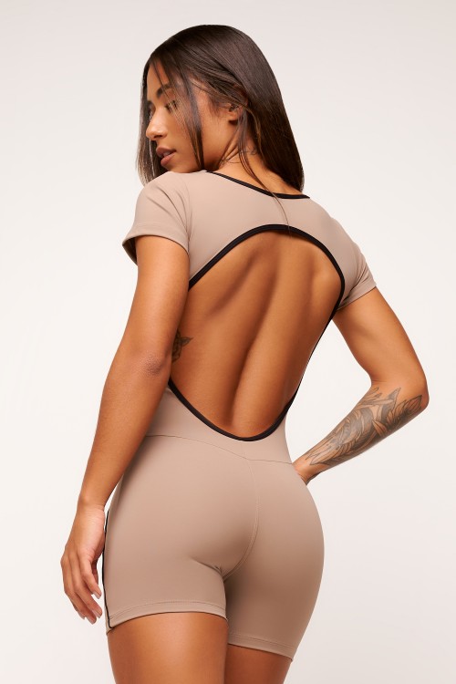 Macaquinho Marrom Smooth